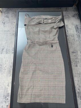 3 Dresses for $35

**may add others to bundle and save more